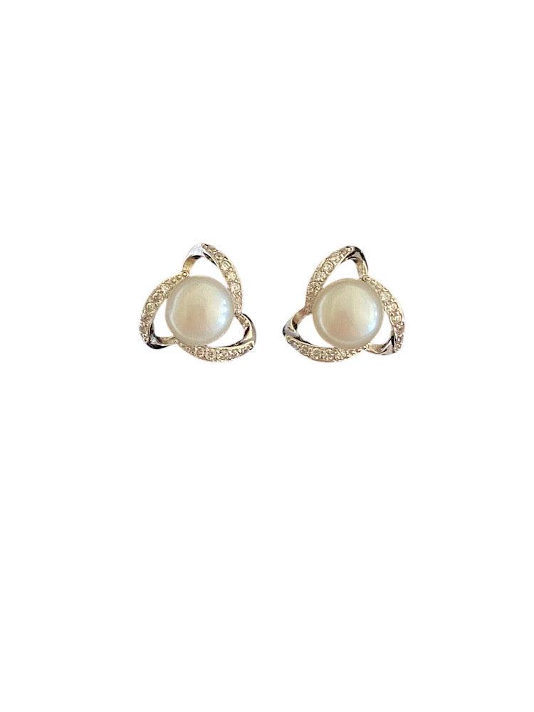 Trillion Pearl Design Sterling Silver Earrings