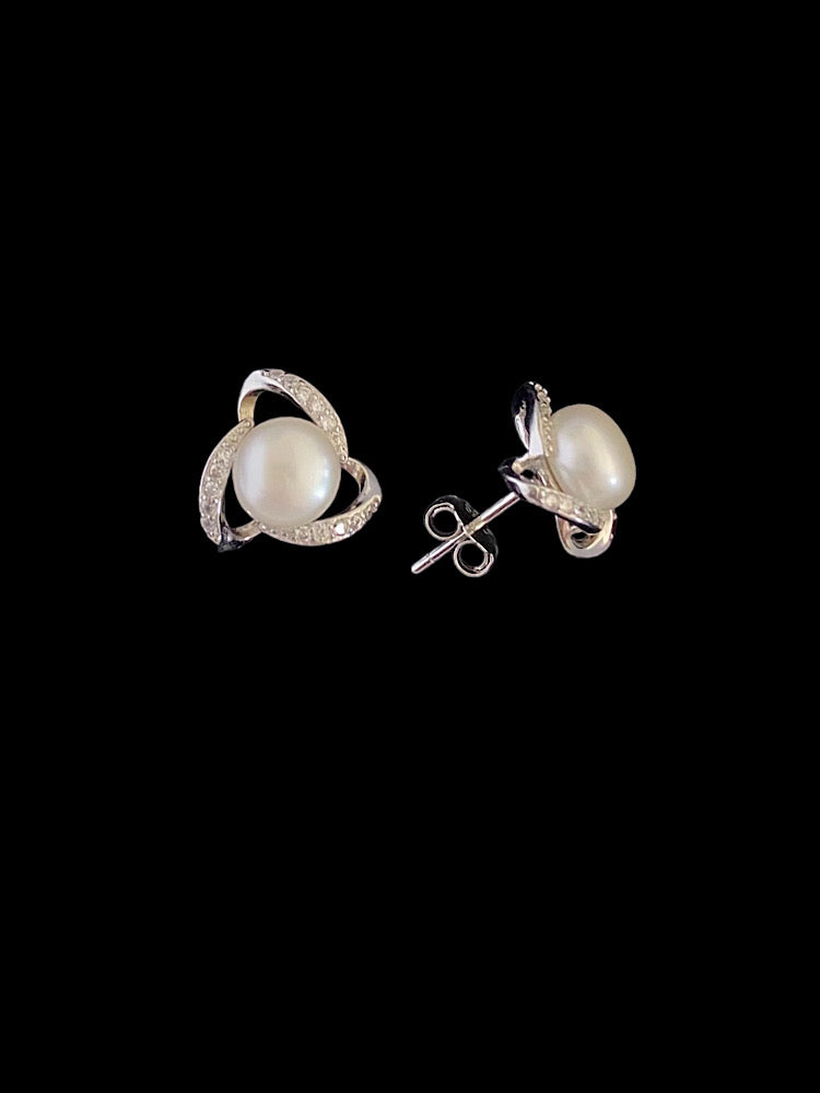Trillion Pearl Design Sterling Silver Earrings