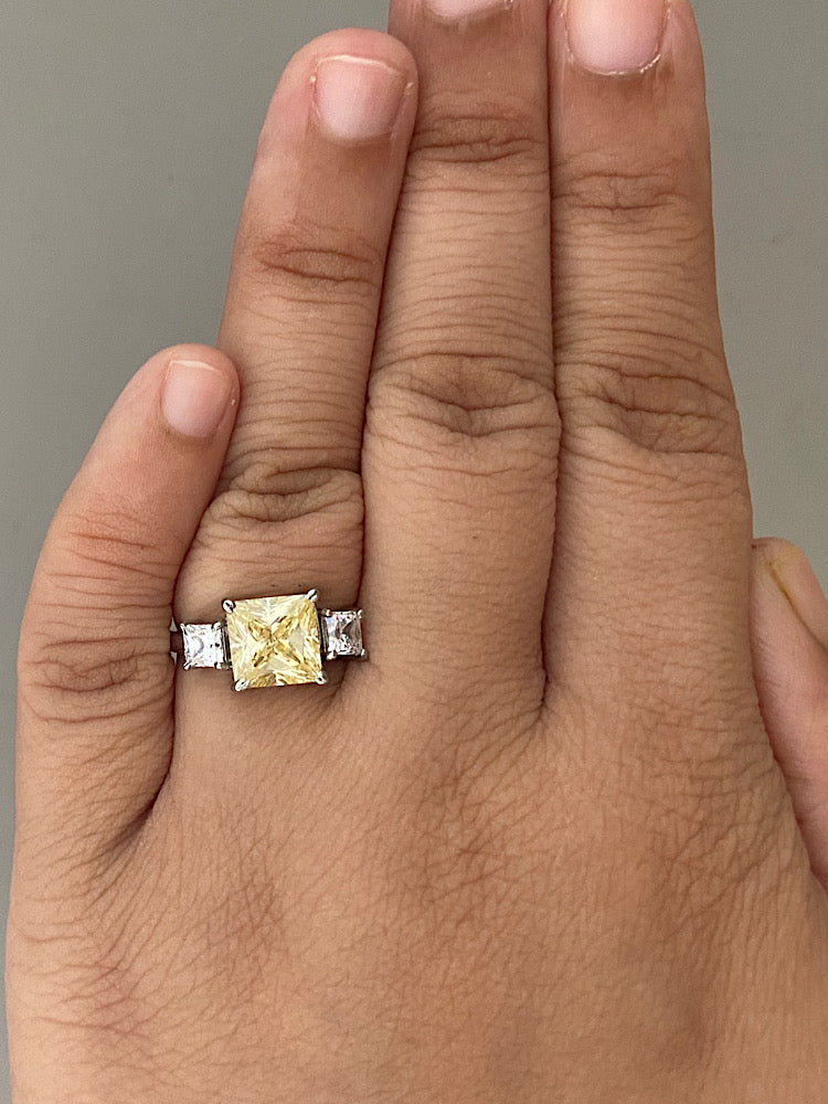 Yellow Stone Silver Ring