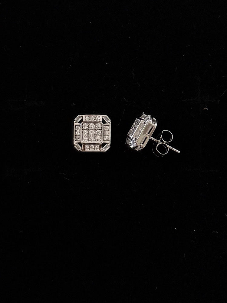 Silver Design Solitaire Studs