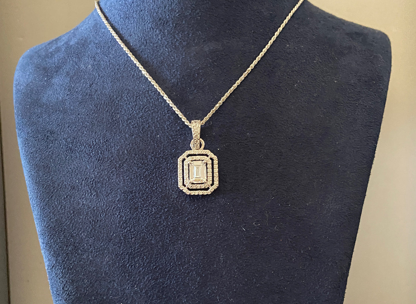 Emerald Solitaire Pendant