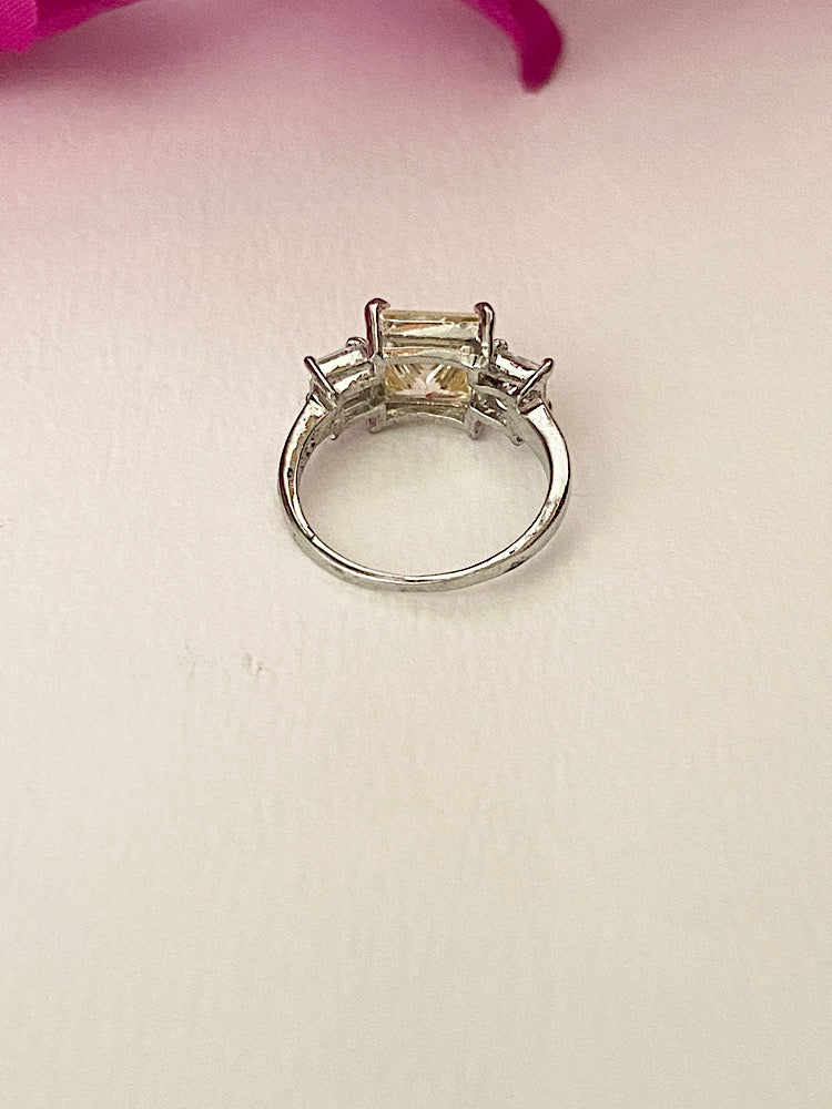 Yellow Stone Silver Ring