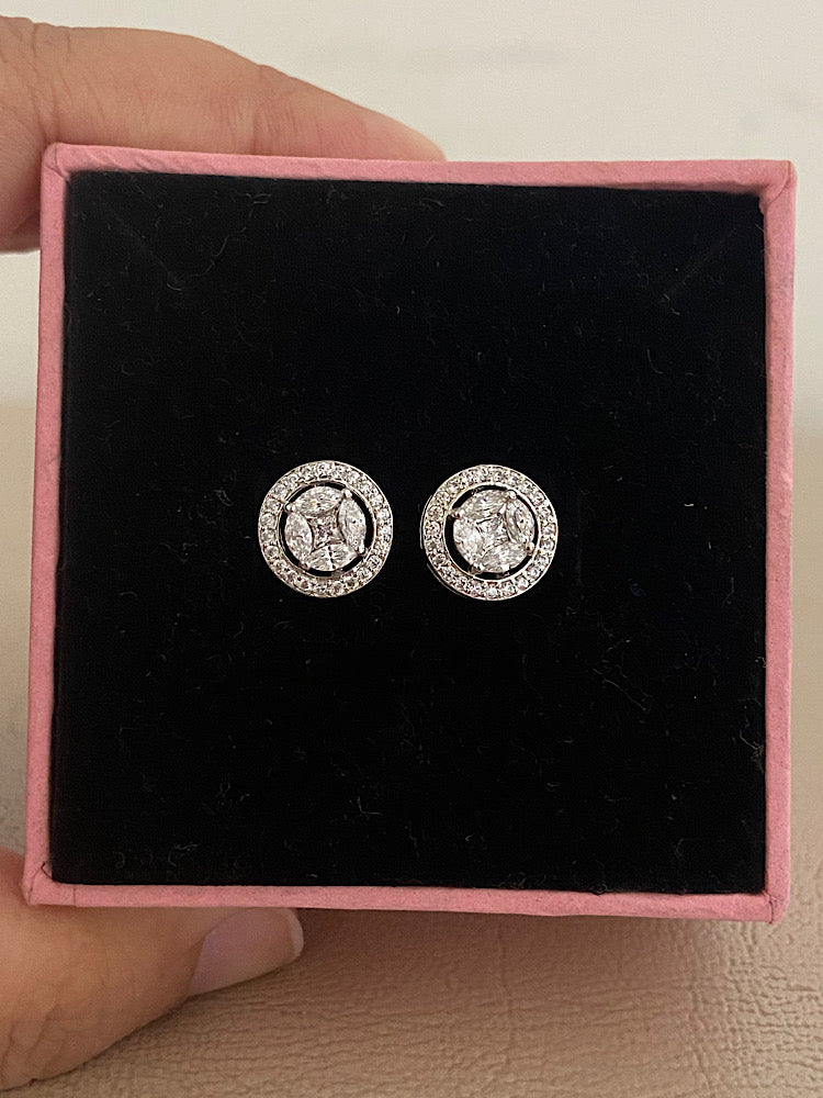 Sterling Silver Design Solitaire Studs