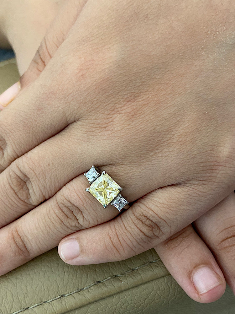 Yellow Stone Silver Ring