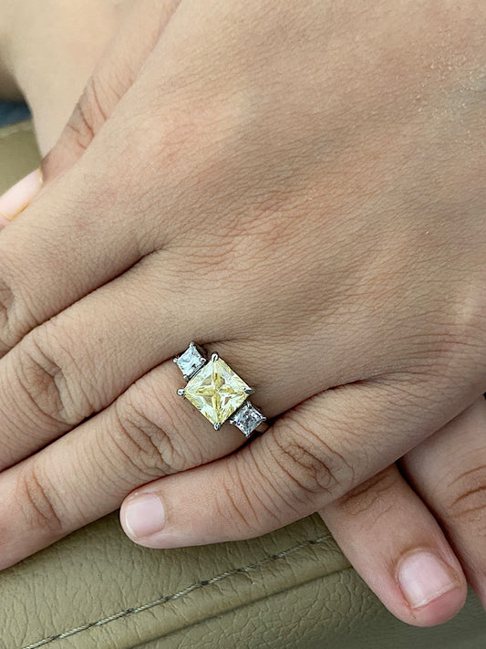 Yellow Stone Silver Ring