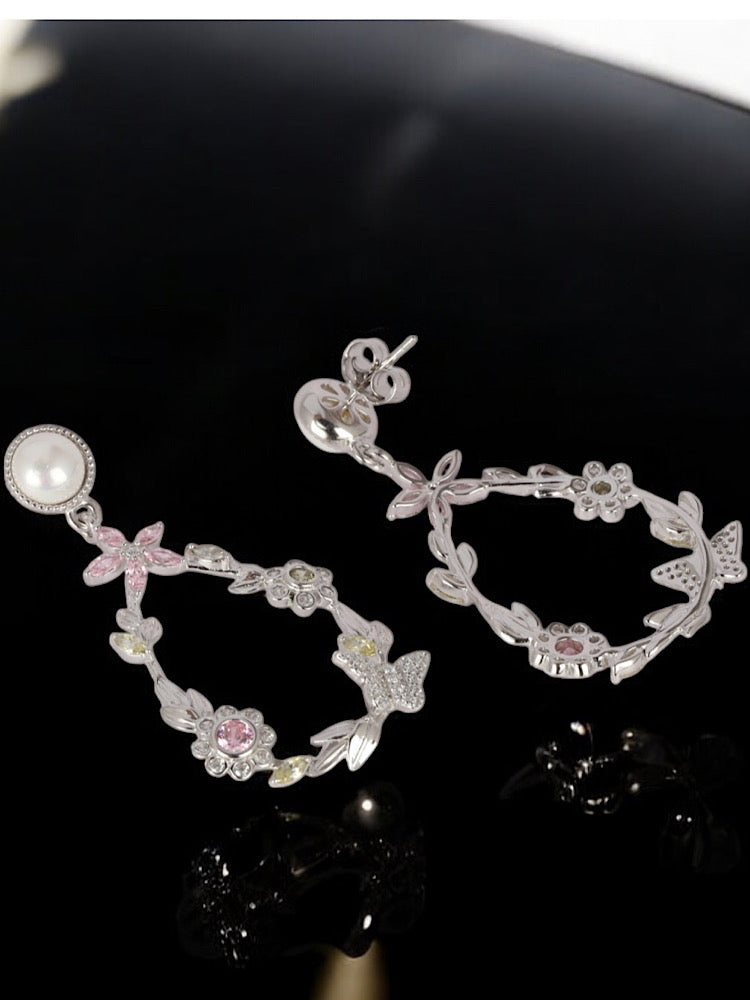 Silver Floral Dangler Earring
