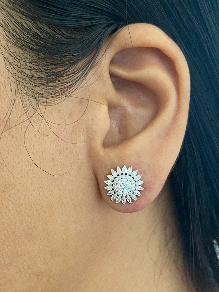 Sterling Silver Design Solitaire Studs